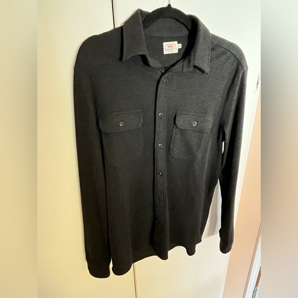 Legend™ Sweater Shirt. Size M/Black. NEW! - Picture 2 of 3